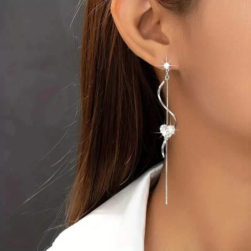 18K Gold Spiral Lines Heart Design Dangle Earrings