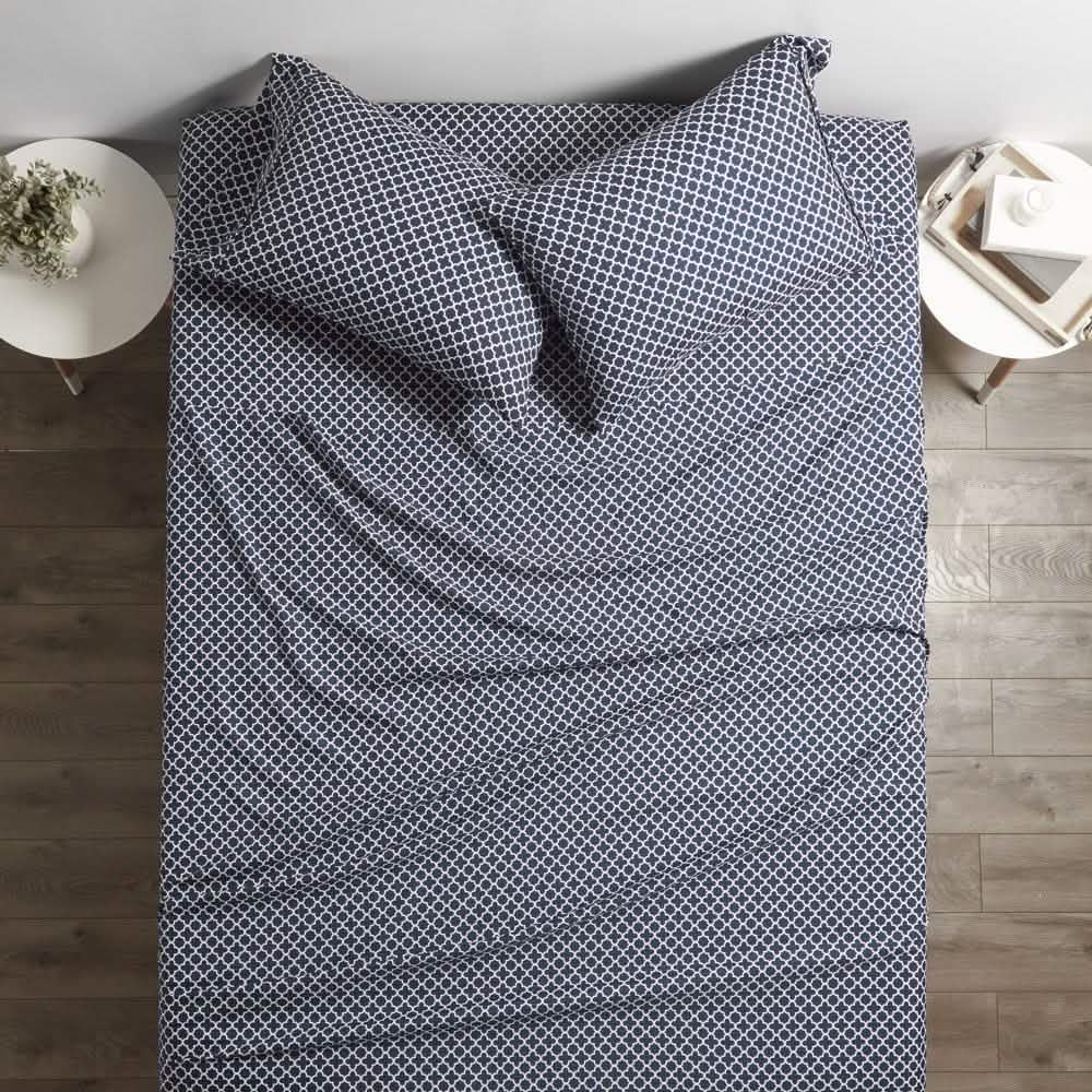 4-Piece: Quatrefoil Patterned Sheet Set