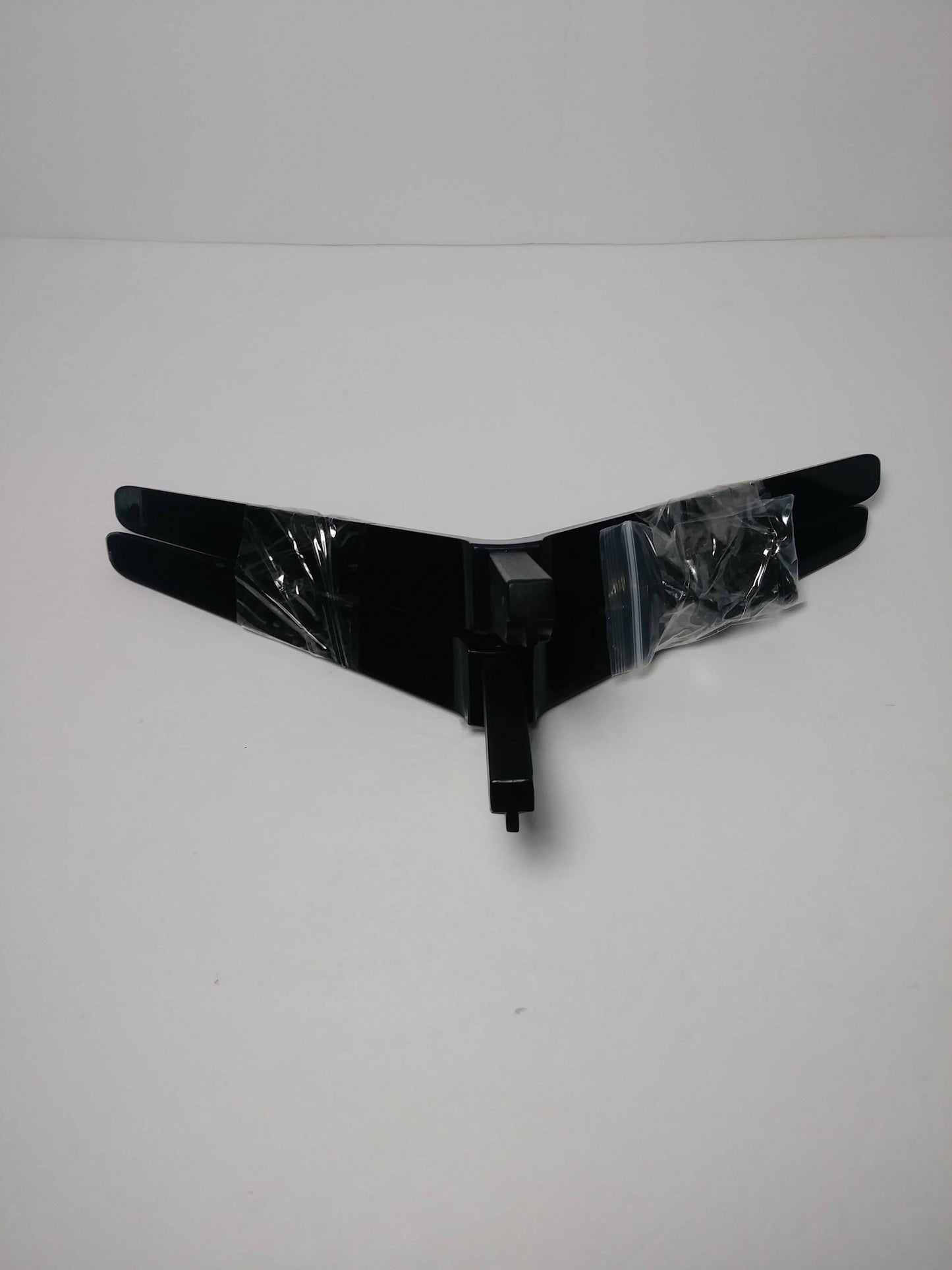 Vizio D65U-D2 Stand