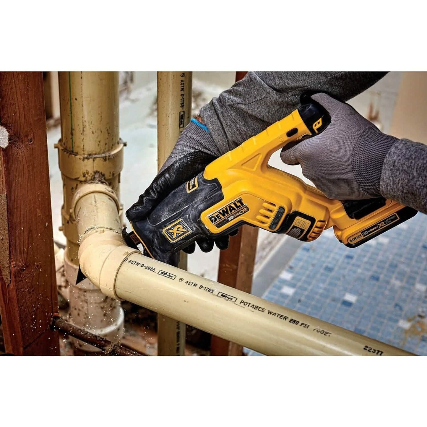 DEWALT 20V MAX* XR Reciprocating Saw, Compact, Tool Only (DCS367B) (Refurbished)