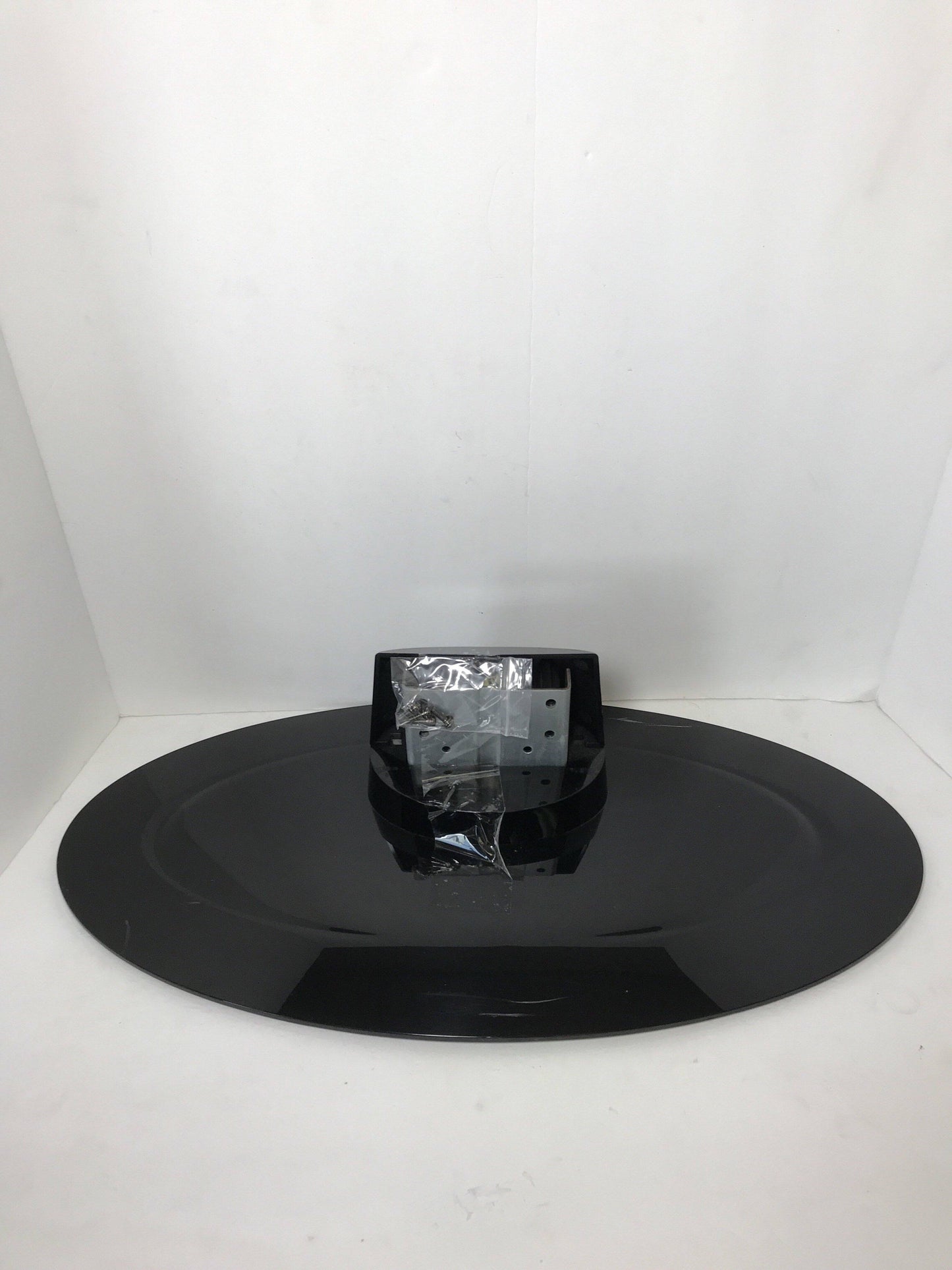 Vizio XVT473SV TV Stand/Base