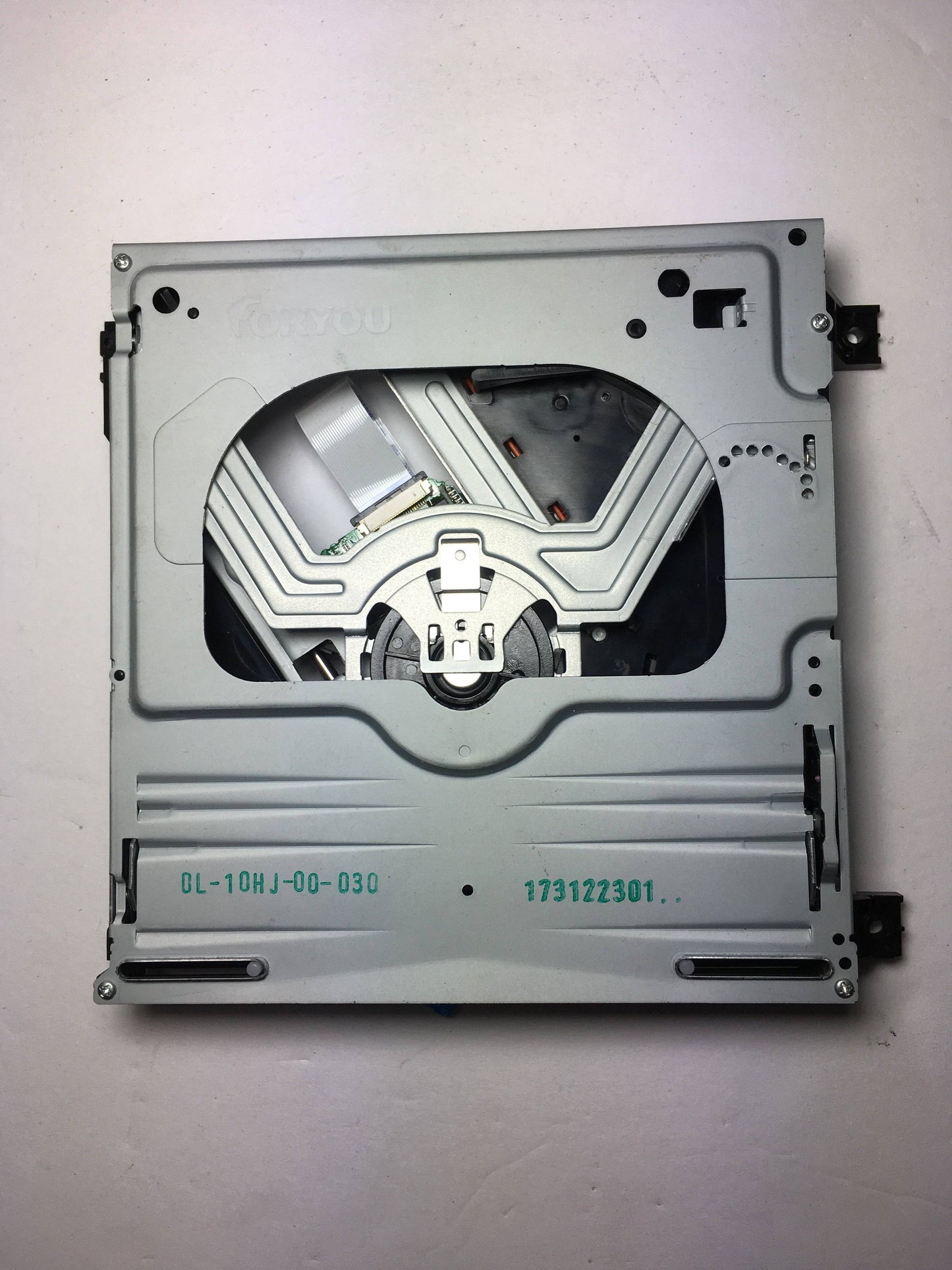 Proscan DL-10HJ-00-030 DVD Player