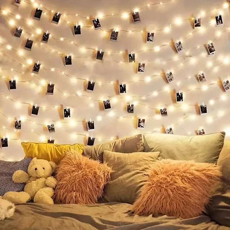 LED String Lights with 40 Wooden Clips