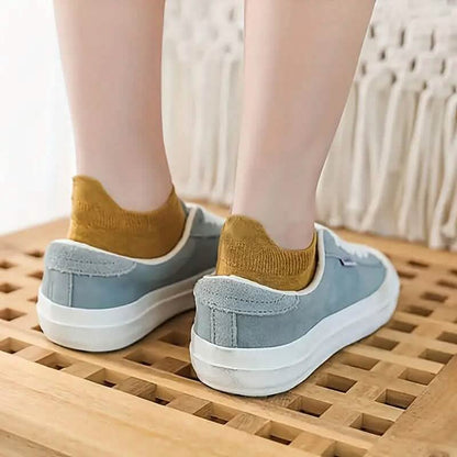 10-Pairs: Women's Cute Embroidered Soft & Lightweight Low Cut Ankle Socks