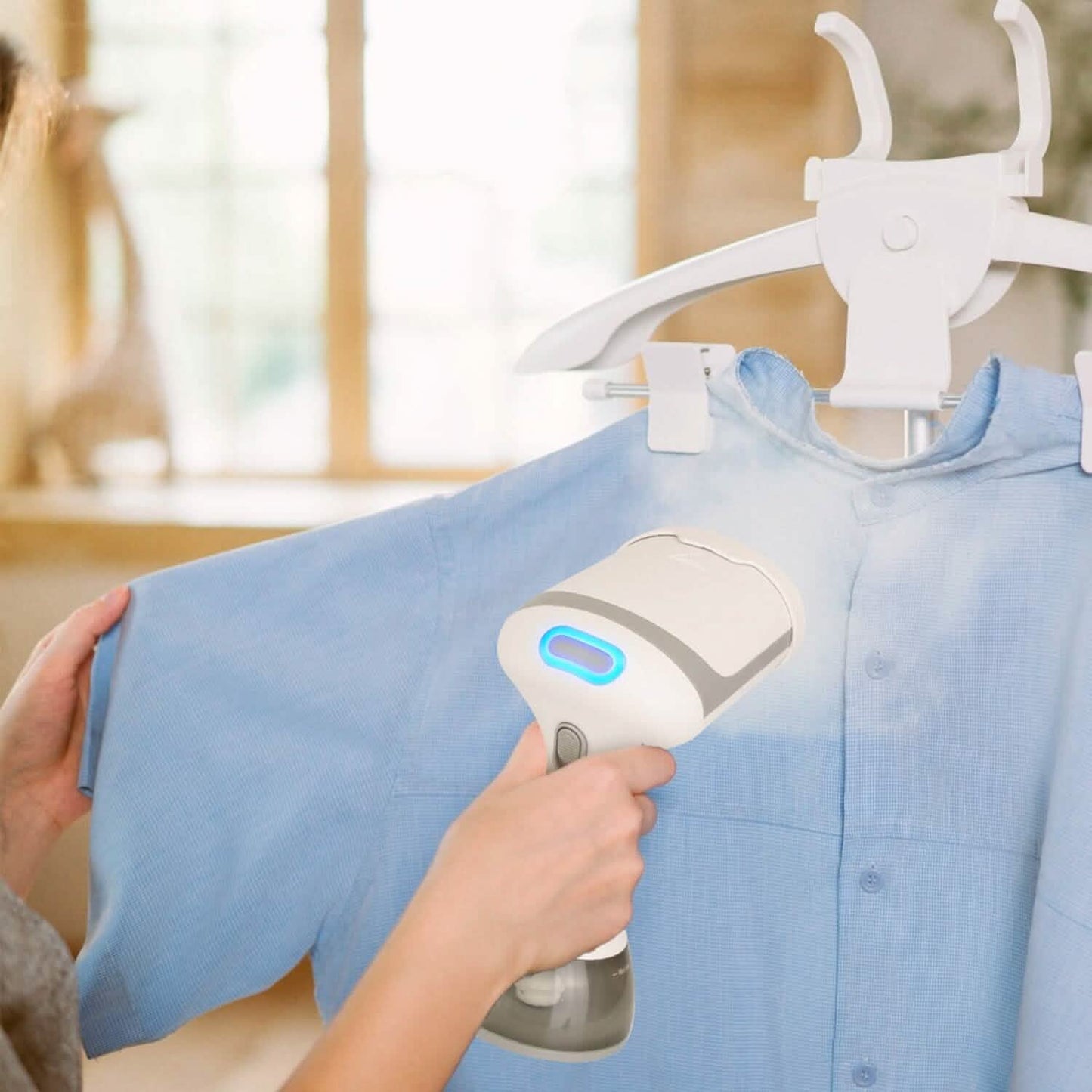 1500W Garment Steamer Portable Handheld Fabric Steamer with Lint Brush Removable 350ml Water Tank