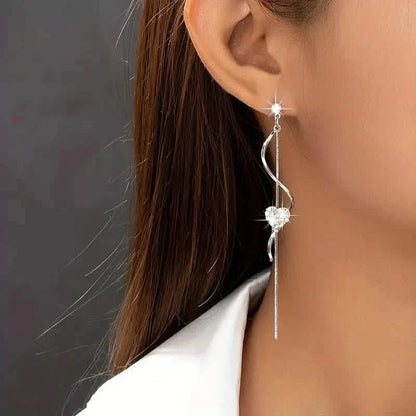 18K Gold Spiral Lines Heart Design Dangle Earrings