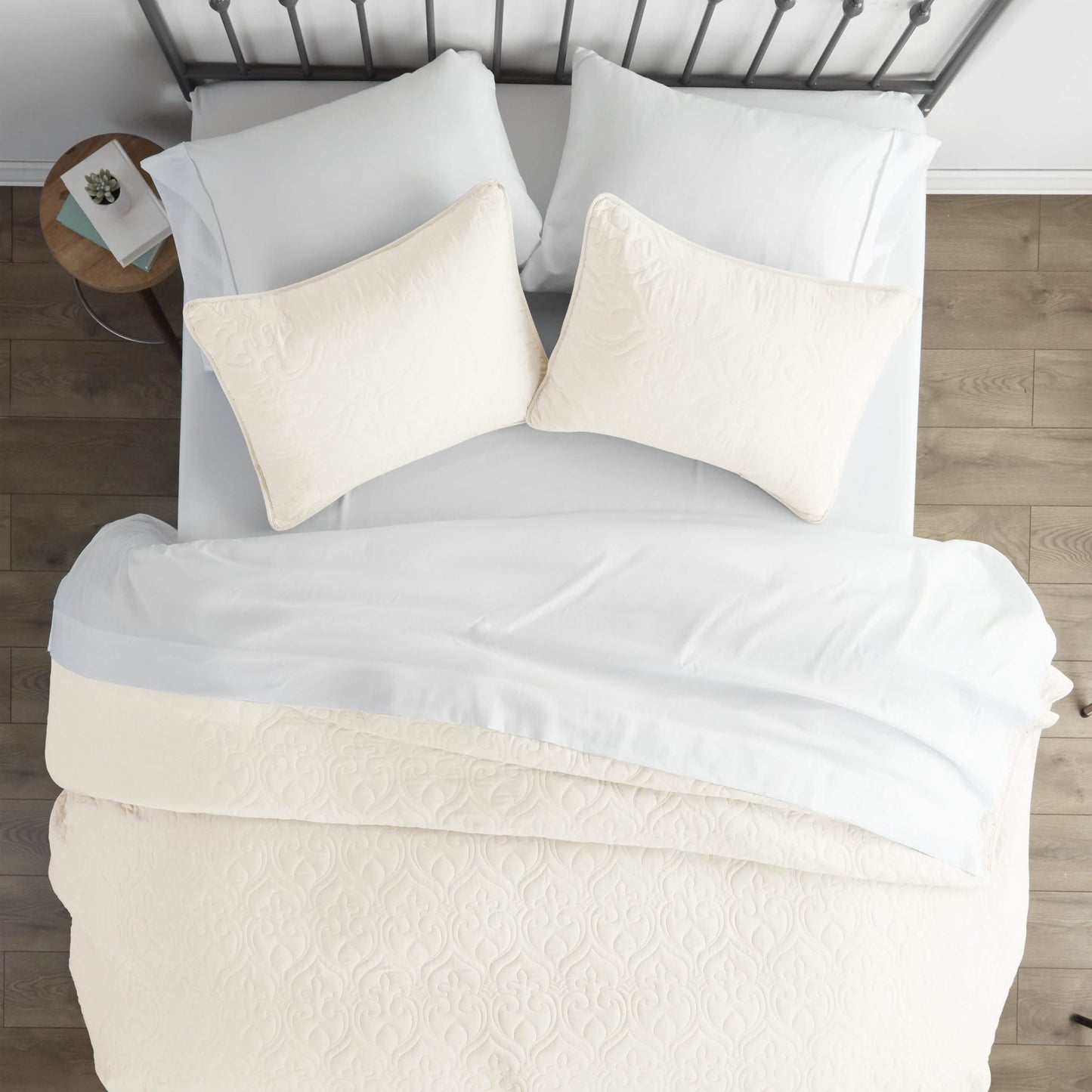 3-Piece: Damask Quilted Coverlet Set