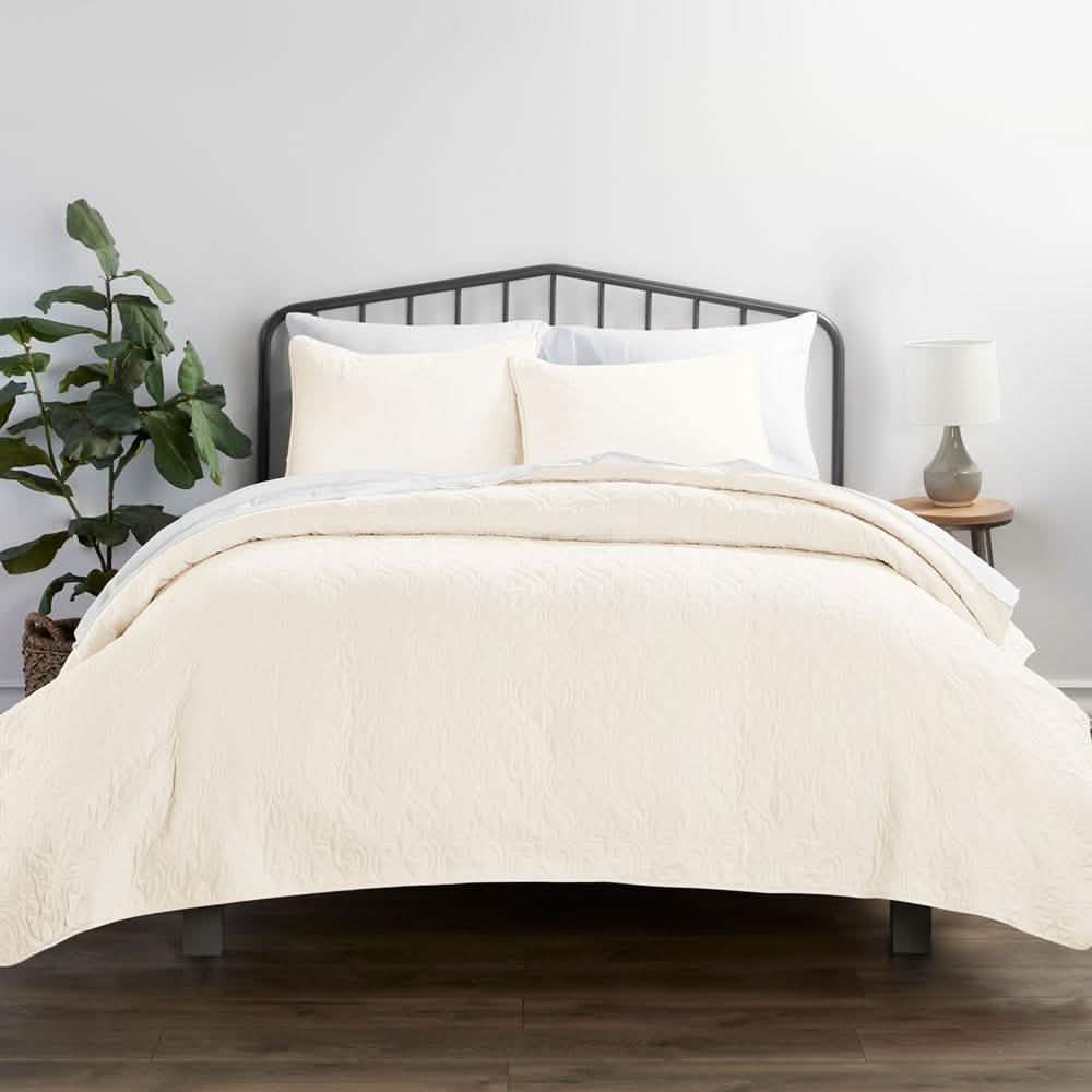 3-Piece: Damask Quilted Coverlet Set