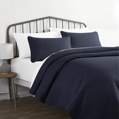 3-Piece Set: Herring Quilted Coverlet