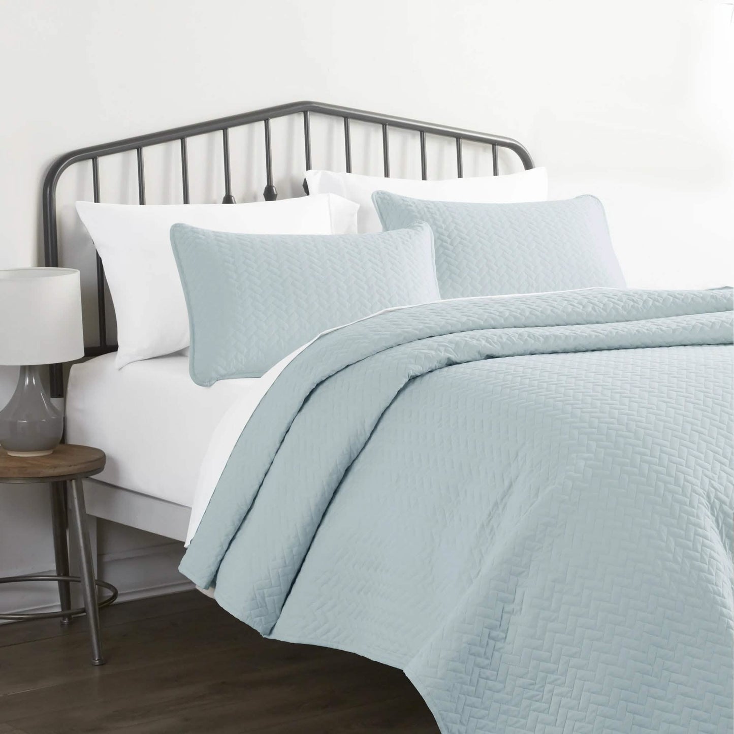 3-Piece Set: Herring Quilted Coverlet