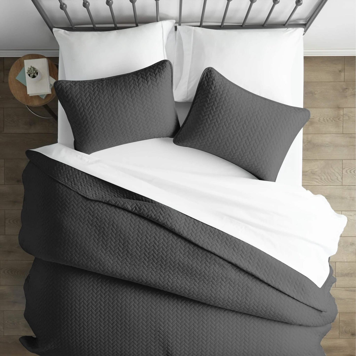 3-Piece Set: Herring Quilted Coverlet