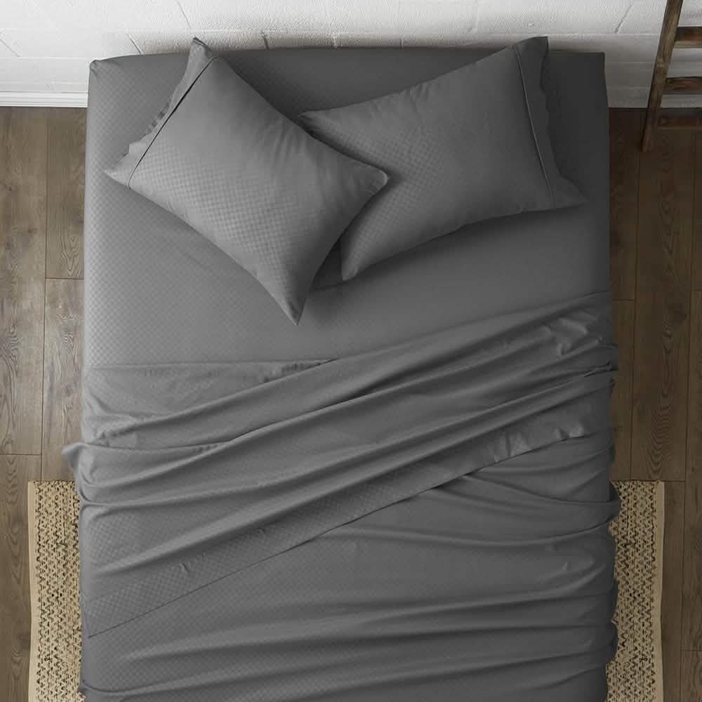 4-Piece: Checkered Embossed Sheet Set