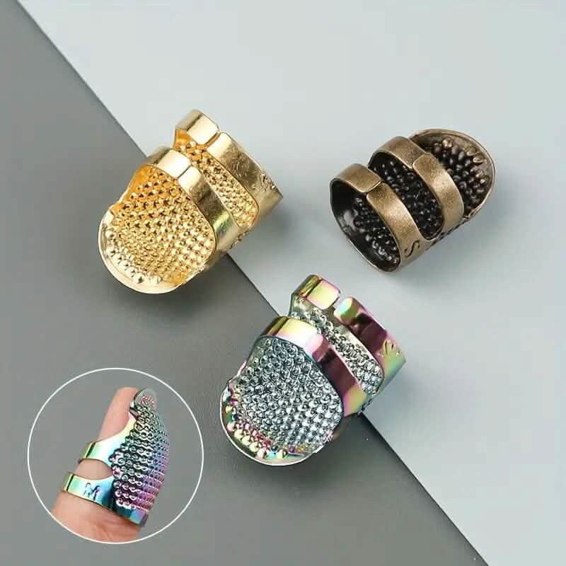 4-Pieces: Vintage Bronze Sewing Thimbles