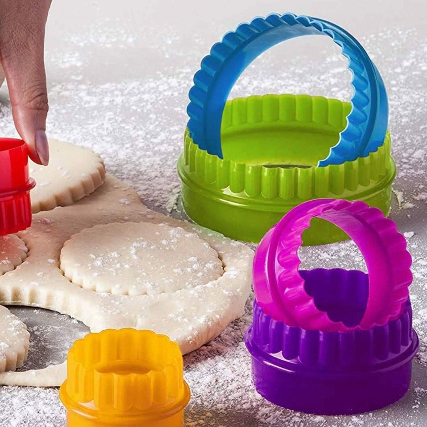 7-Pack: Premium Quality Two-Sided Biscuit Cutter Set For Cookies And Fondant Cakes