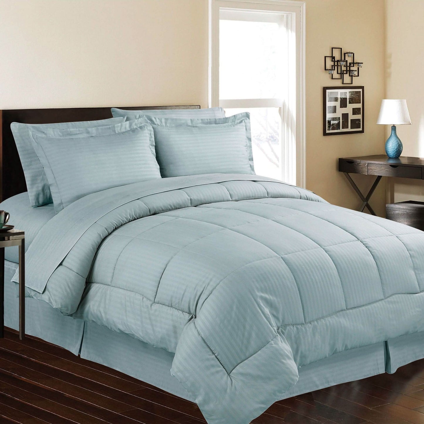 8-Piece: Embossed Bed Set