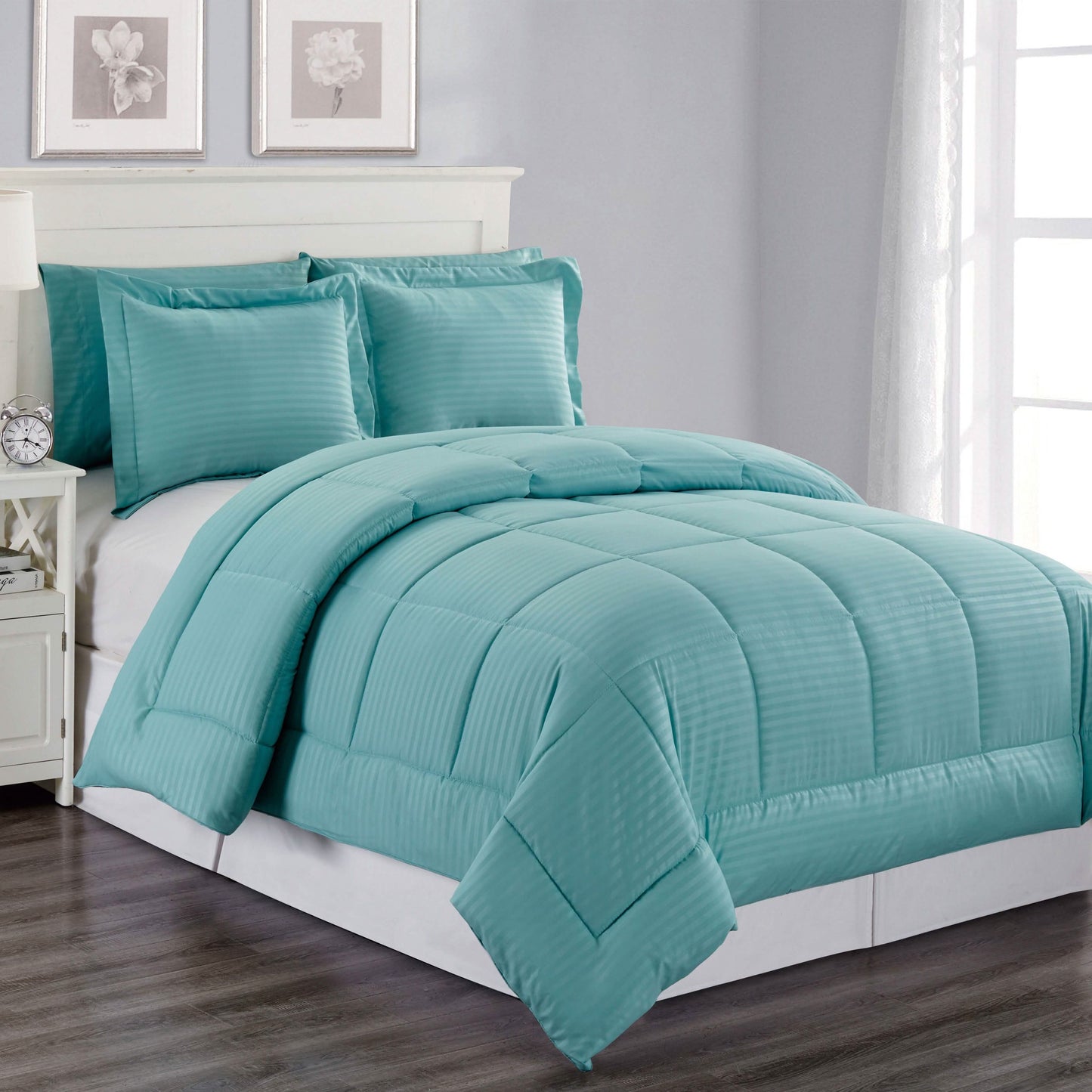 8-Piece: Embossed Bed Set