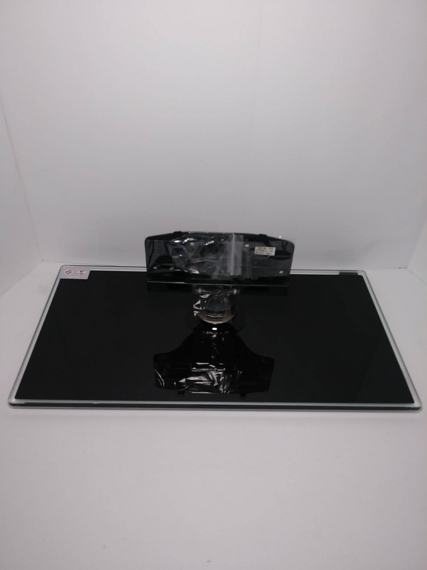 Samsung UN32D5500RFXZA Stand