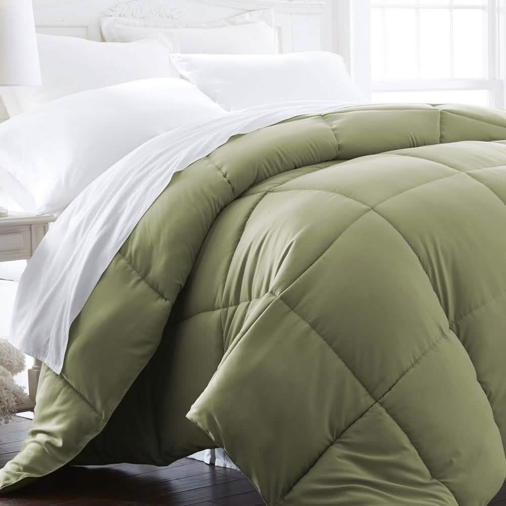 All-Season Down Alternative Hypoallergenic Comforter