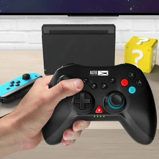 Altec Lansing Black Nintendo Switch Wireless + Gaming Controller Pro