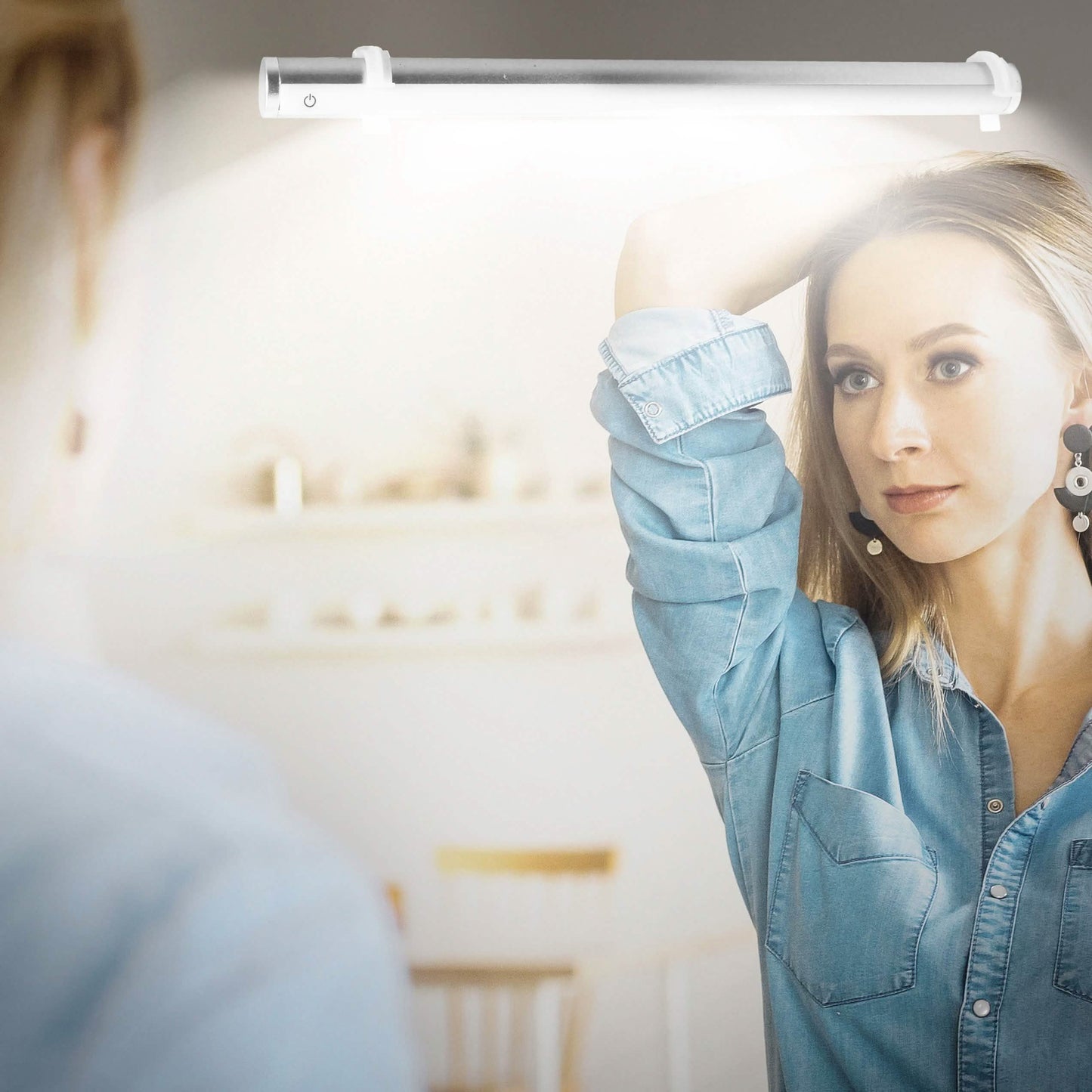 Bright Basics Wireless Light Bar for Mirrors