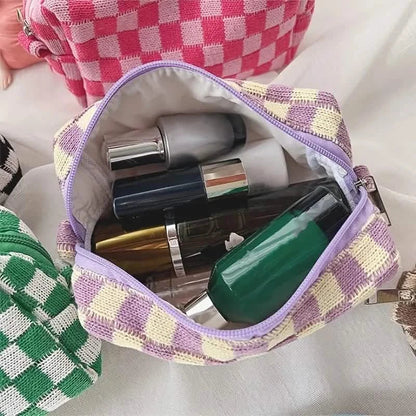 Checkered Pattern Zipper Makeup Bag