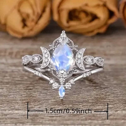 Elegant Moon Crown Ring