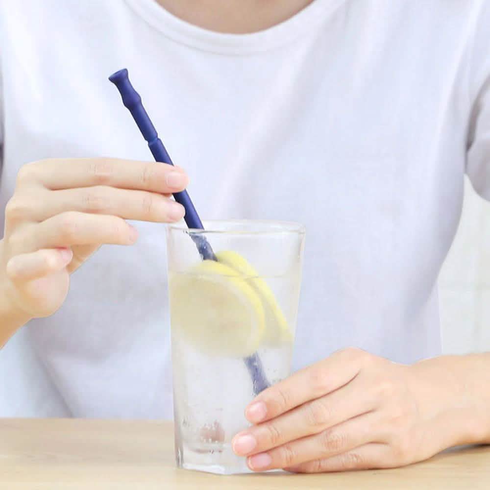 Foldable and Reusable Silicone Drinking Straw with Case