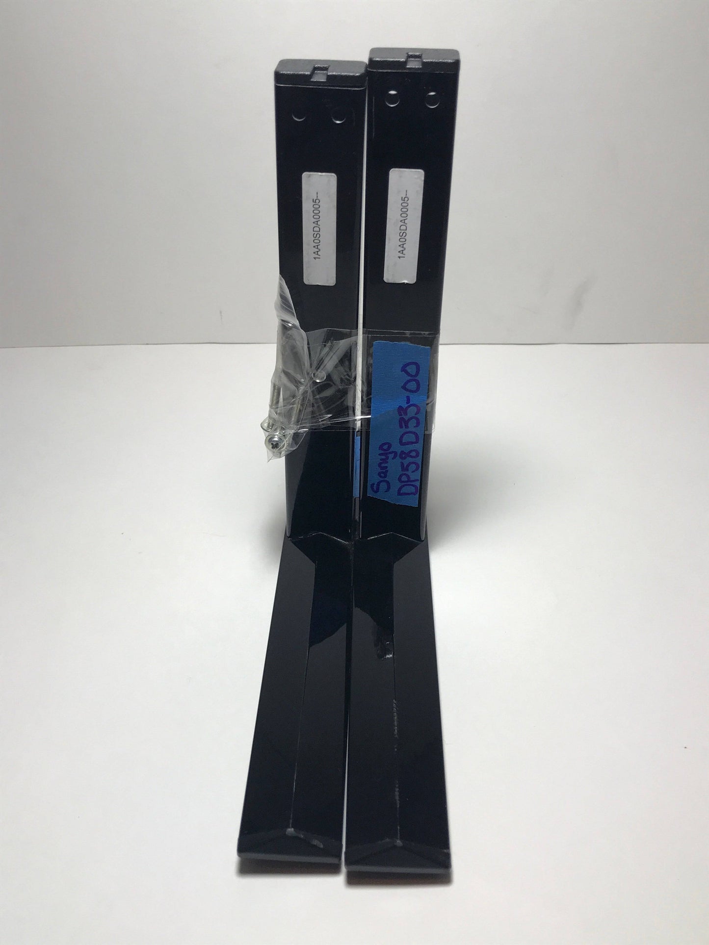 Sanyo DP58D33 TV Stand/Base