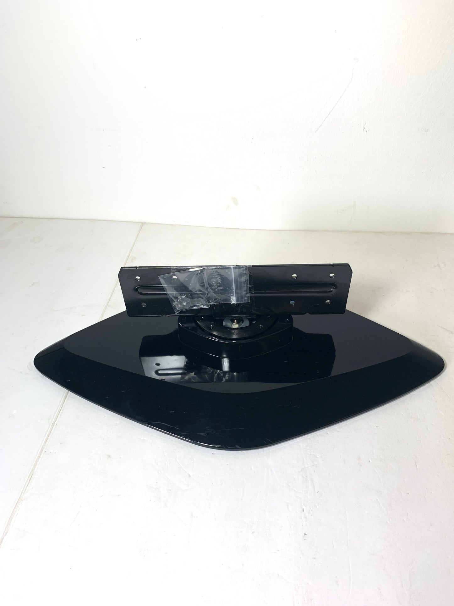 Panasonic TC-32LX700 TV Stand/Base