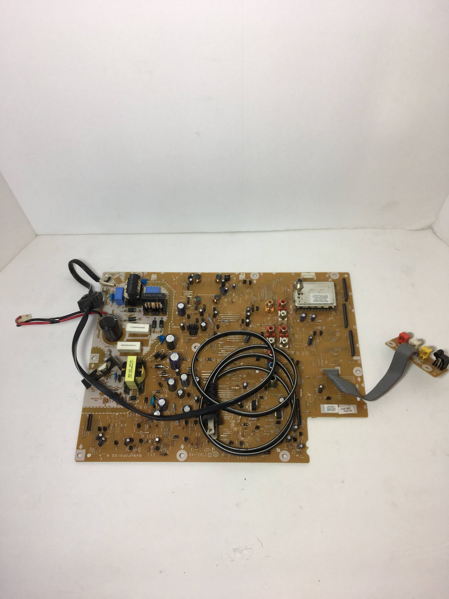 Emerson A1DF7MPW (BA94F0F0102 8_A) Main Board for LD320EM2
