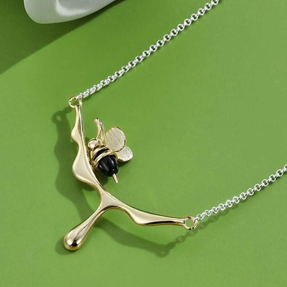 INALIS 925 Sterling Silver Pendant Cute Bee Agate Stone Luxurious Necklace
