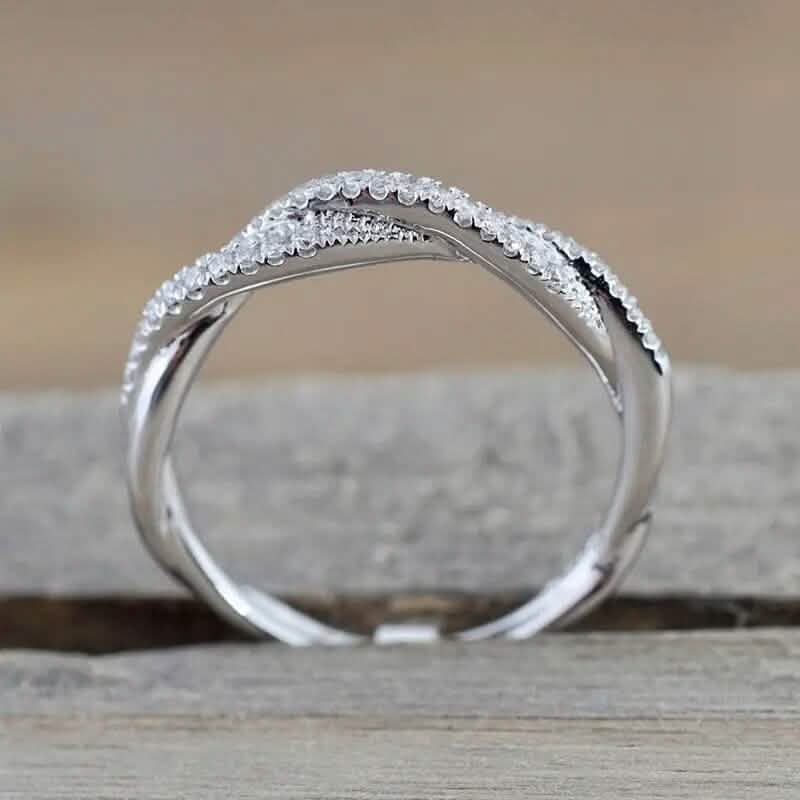 Minimalism 925 Silver Zirconia Twist Ring