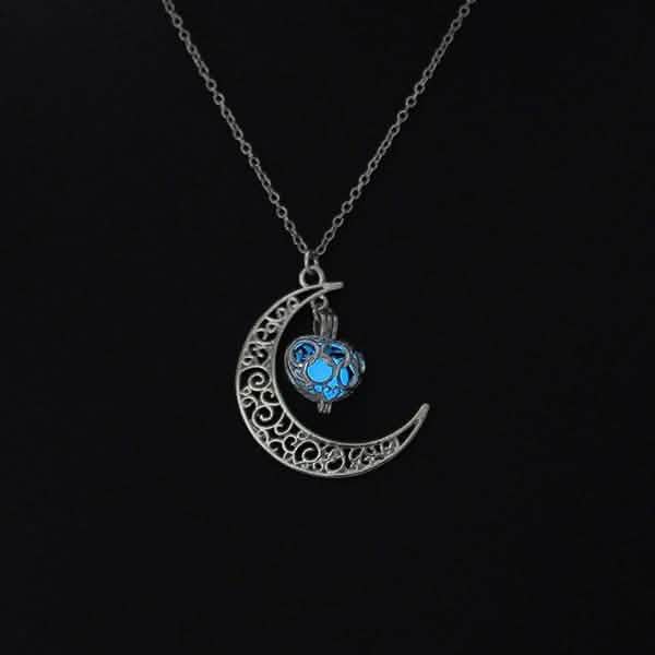 Moon Glowing Necklace