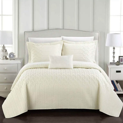 Shaly Quilt Cover Set Interlaced Vine Pattern Quilted Bed