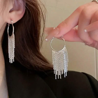 Sparkling Tassel Design Dangle Earrings