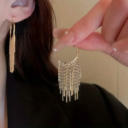 Sparkling Tassel Design Dangle Earrings