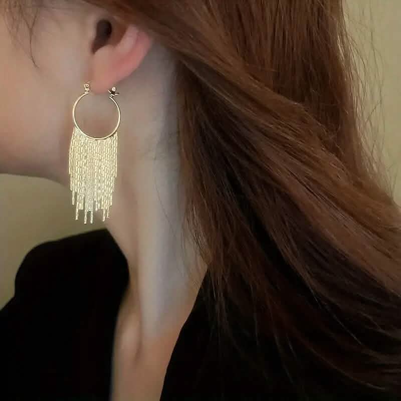 Sparkling Tassel Design Dangle Earrings