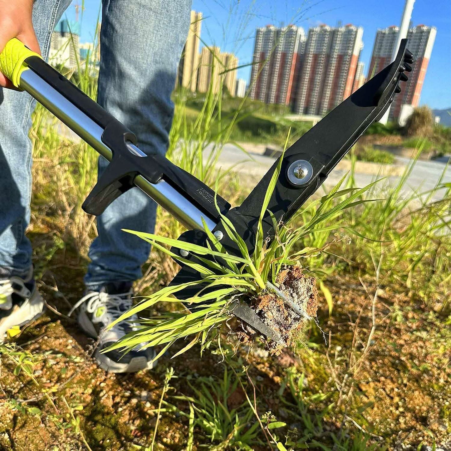 Standup Aluminum Weed Puller with 4 Claws