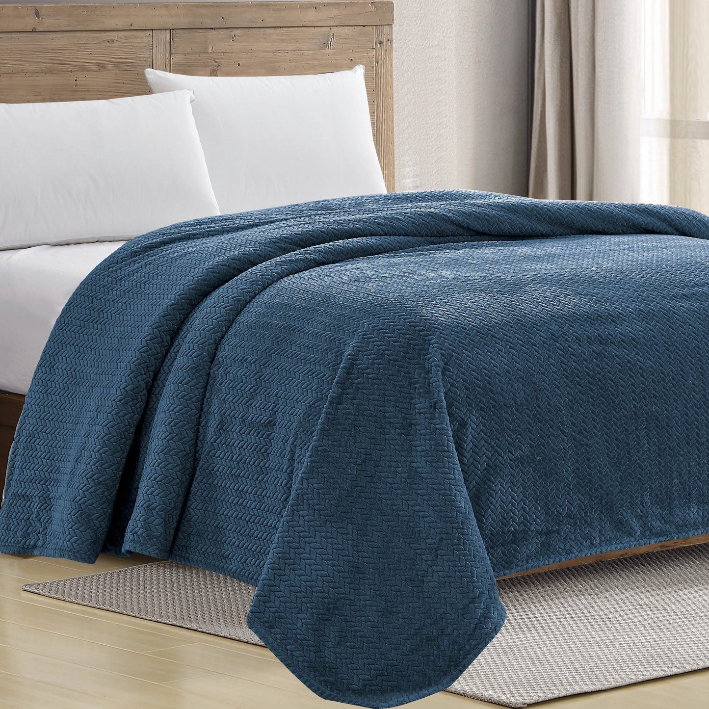 Superior Braided Chevron Bed Cover