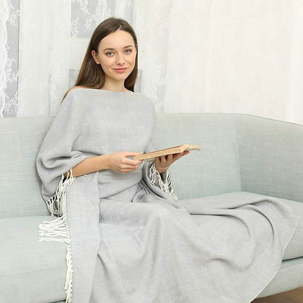 Wisley Home 100% Acrylic Chevron Pattern Throw