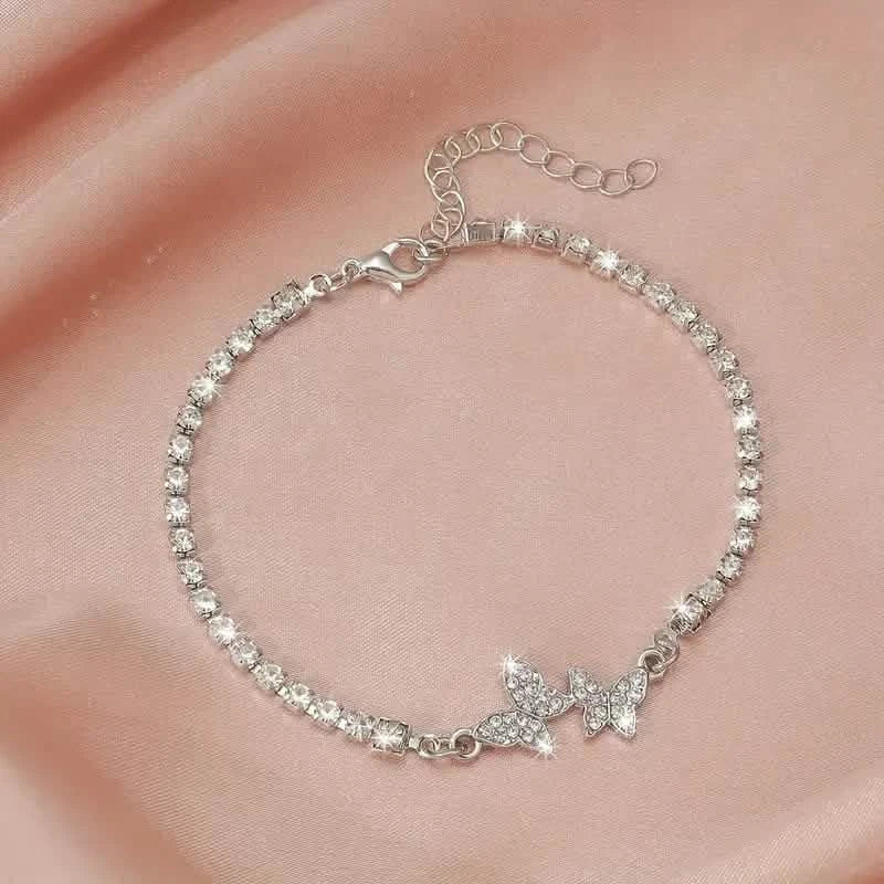 Zinc Alloy Glittering Butterfly Rhinestone Bracelet for Women